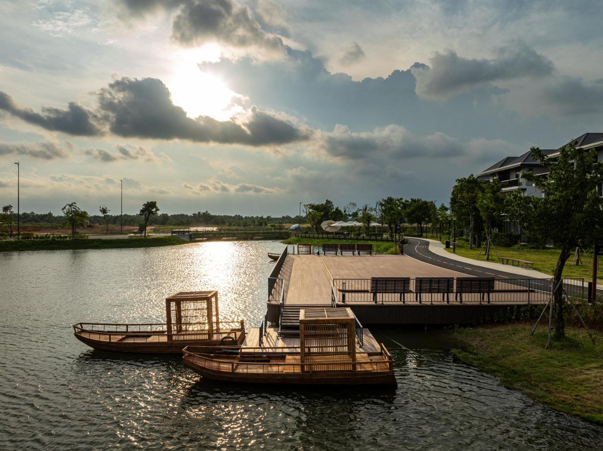 Villa The Bee - Du An Id Junction Long Thanh Esterno foto