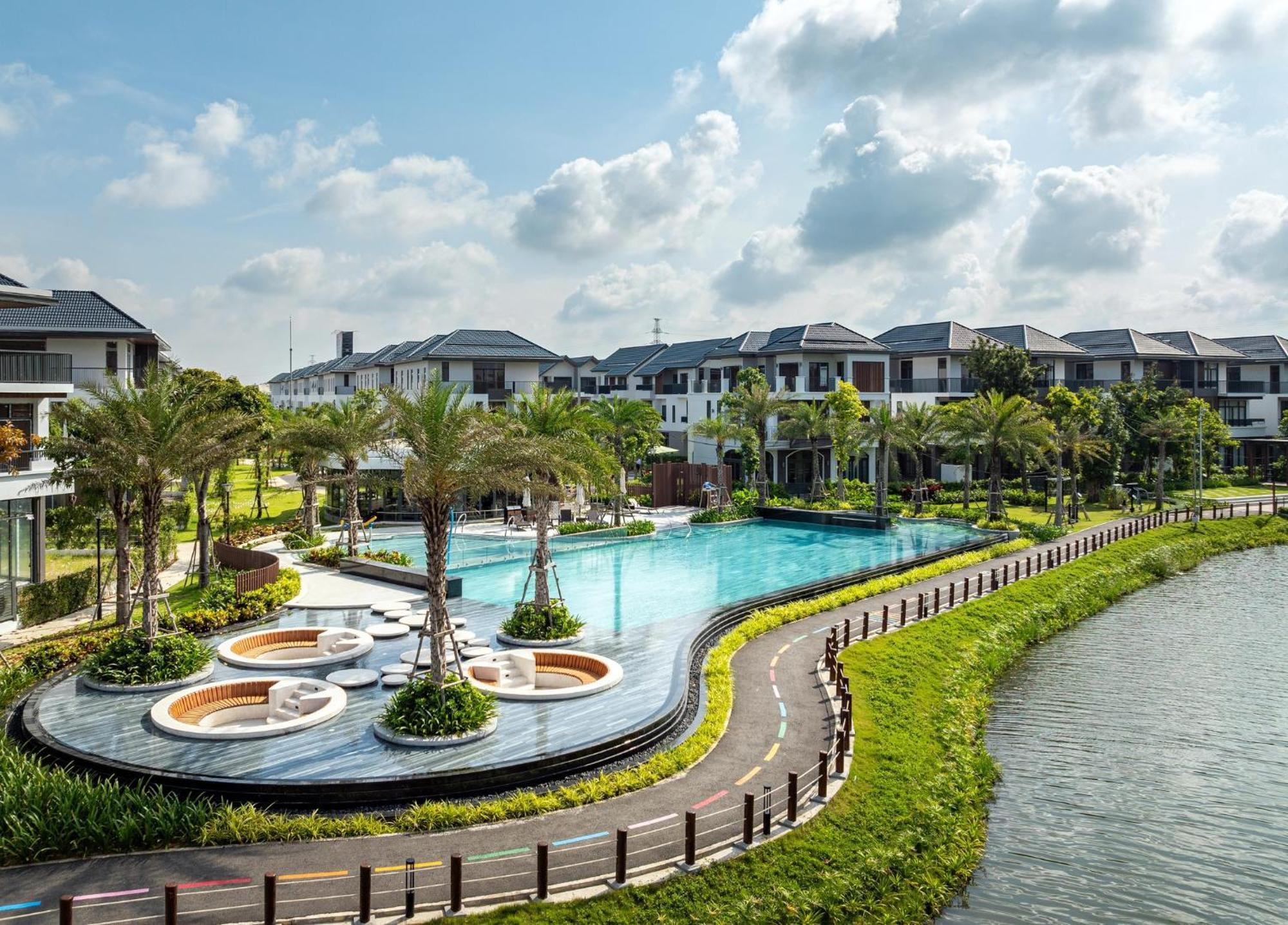 Villa The Bee - Du An Id Junction Long Thanh Esterno foto